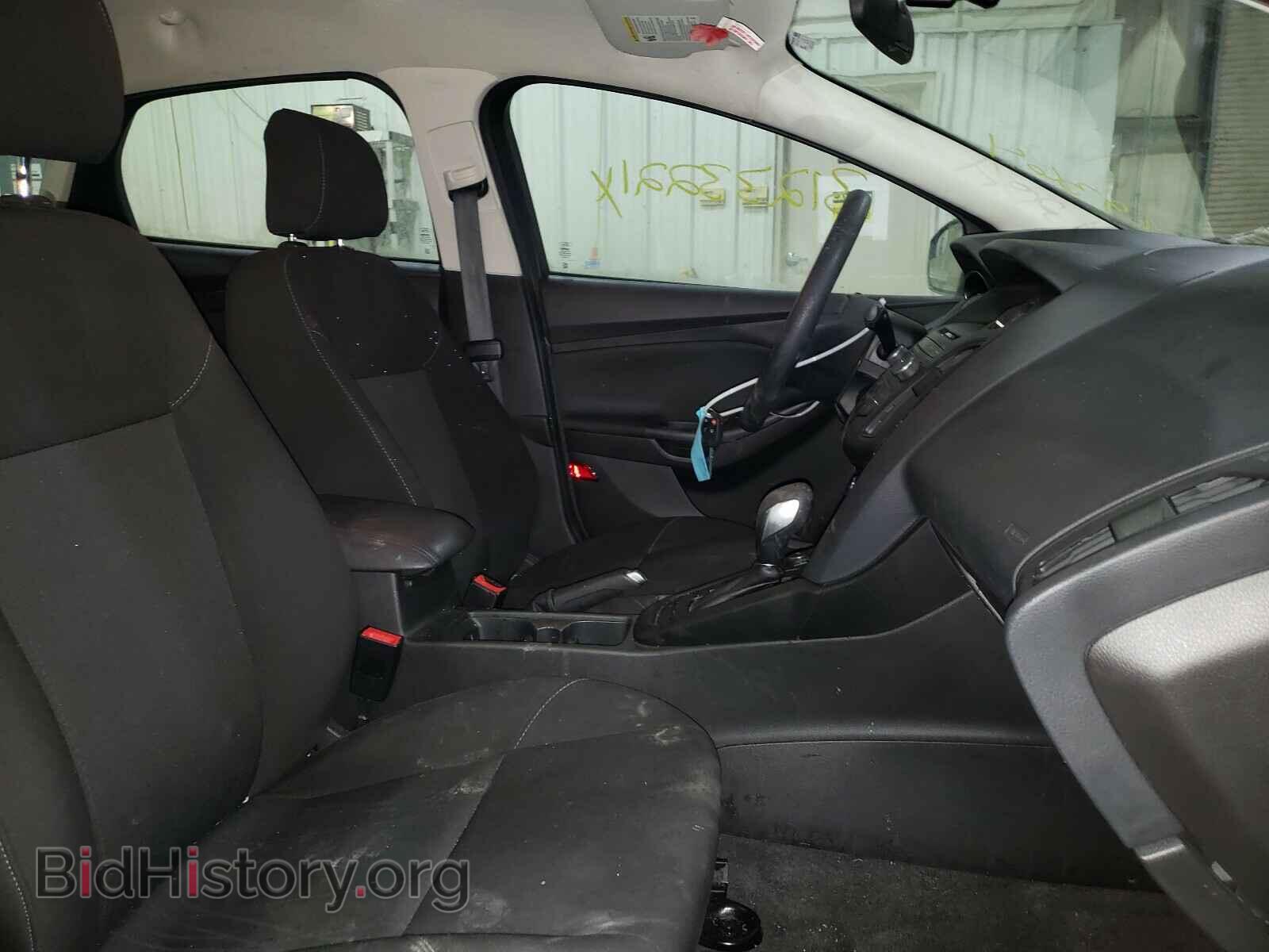 2017 FORD FOCUS - VIN: 1FADP3F2XHL327982 - Photo 5