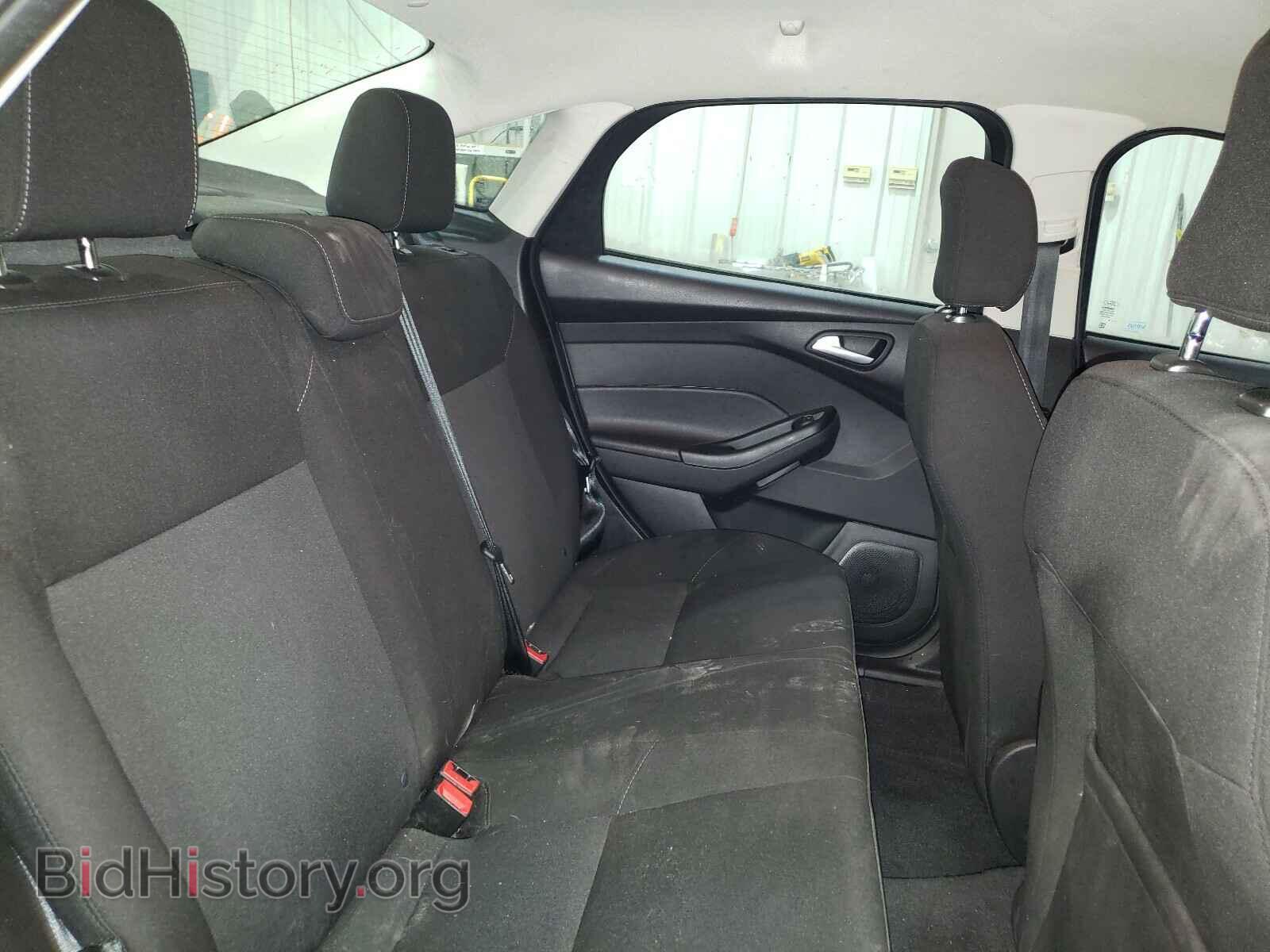 2017 FORD FOCUS - VIN: 1FADP3F2XHL327982 - Photo 6