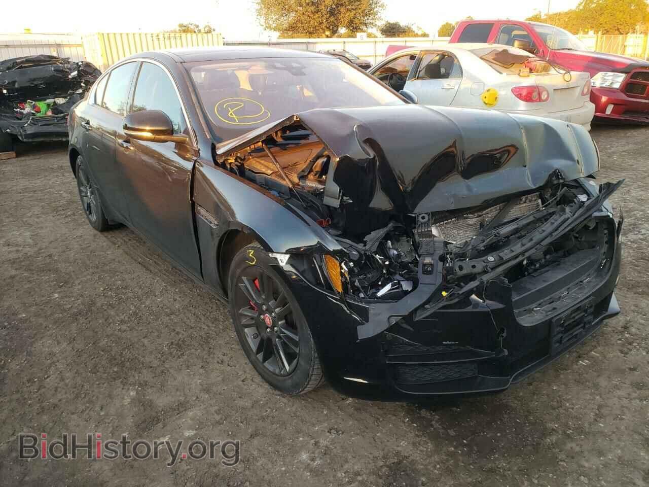 Фотография SAJAD4BG3HA955893 - JAGUAR XE 2017