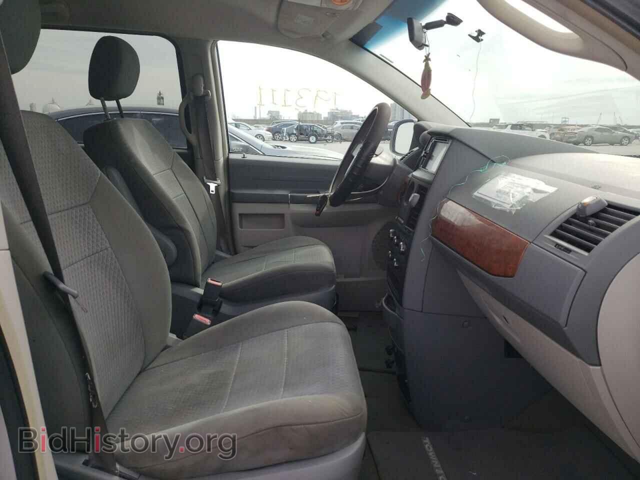 2008 CHRYSLER MINIVAN - VIN: 2A8HR44H68R125952 - Фото 5
