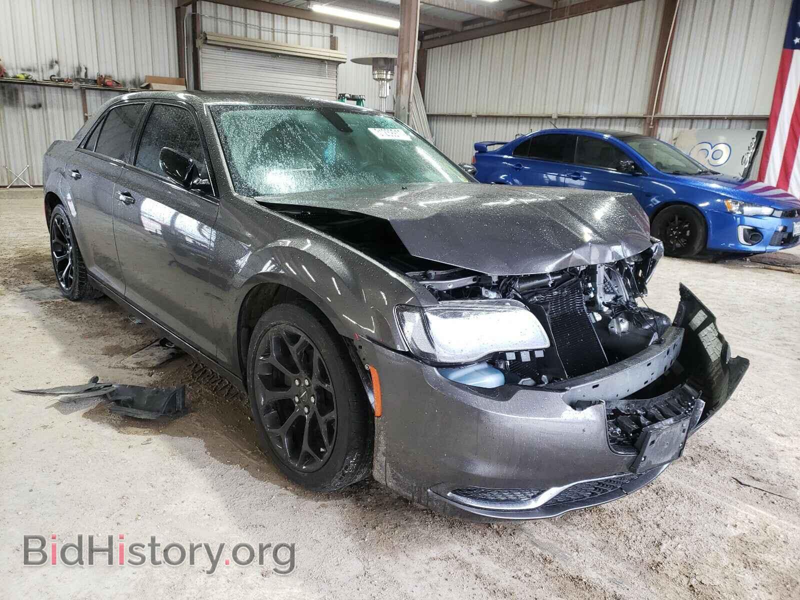 Фотография 2C3CCAAG7KH511746 - CHRYSLER 300 2019