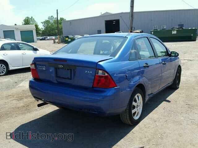 2005 FORD FOCUS - VIN: 1FAHP34NX5W215532 - Фото 4