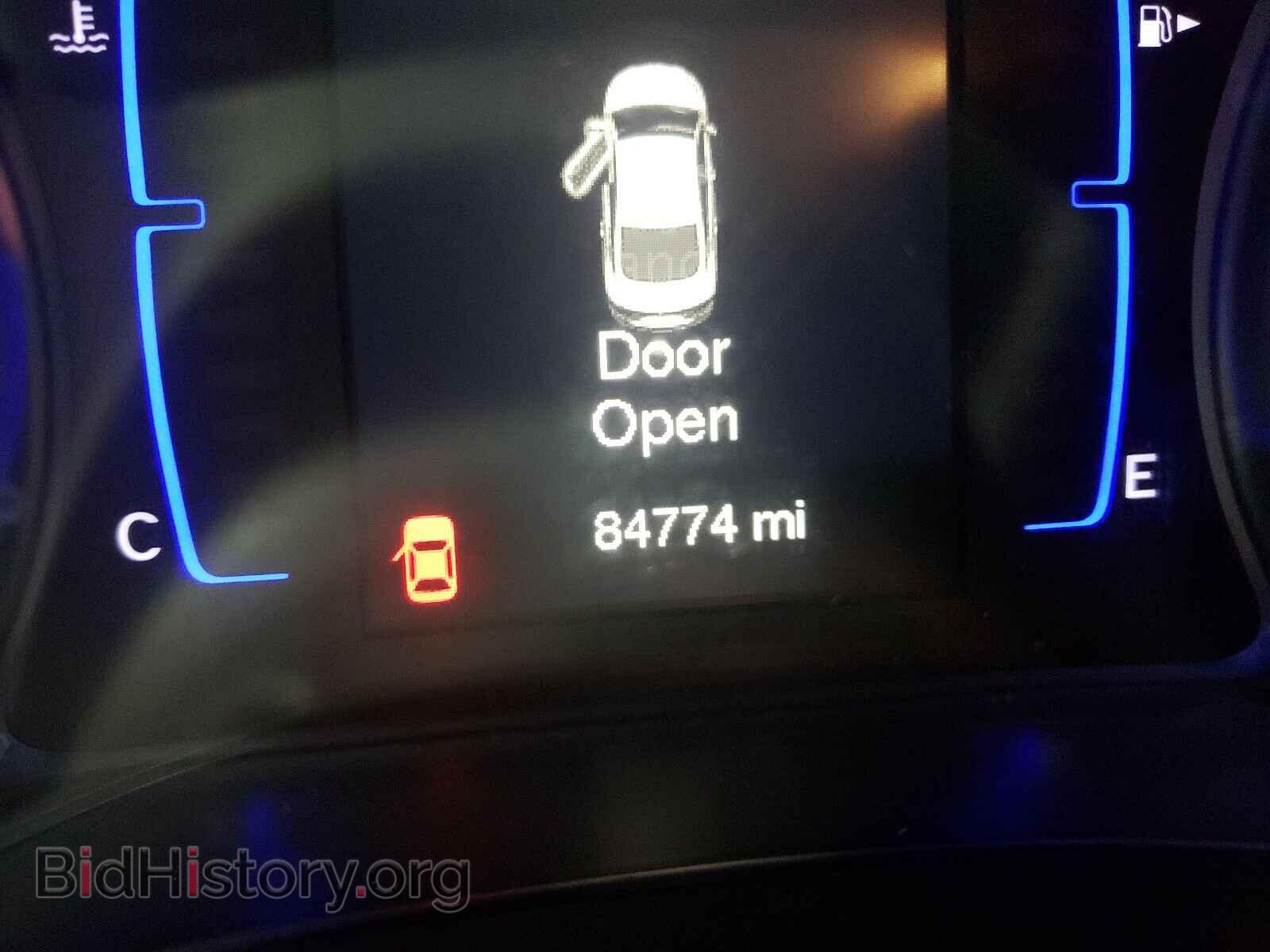 2017 CHRYSLER 200 - VIN: 1C3CCCABXHN510784 - Фото 8