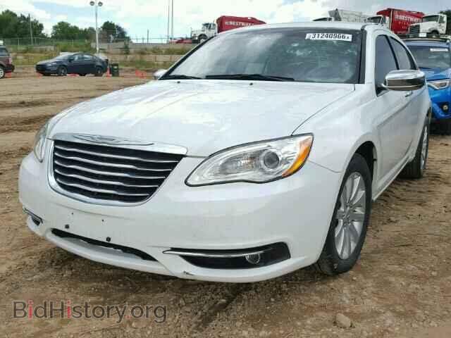 2013 CHRYSLER 200 - VIN: 1C3CCBCG3DN650141 - Фото 2