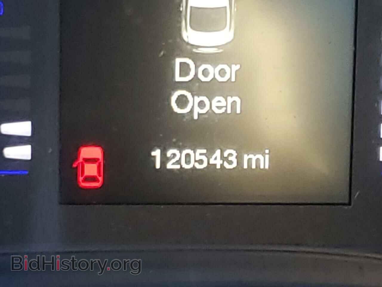 2015 CHRYSLER 200 - VIN: 1C3CCCAB0FN681251 - Фото 8
