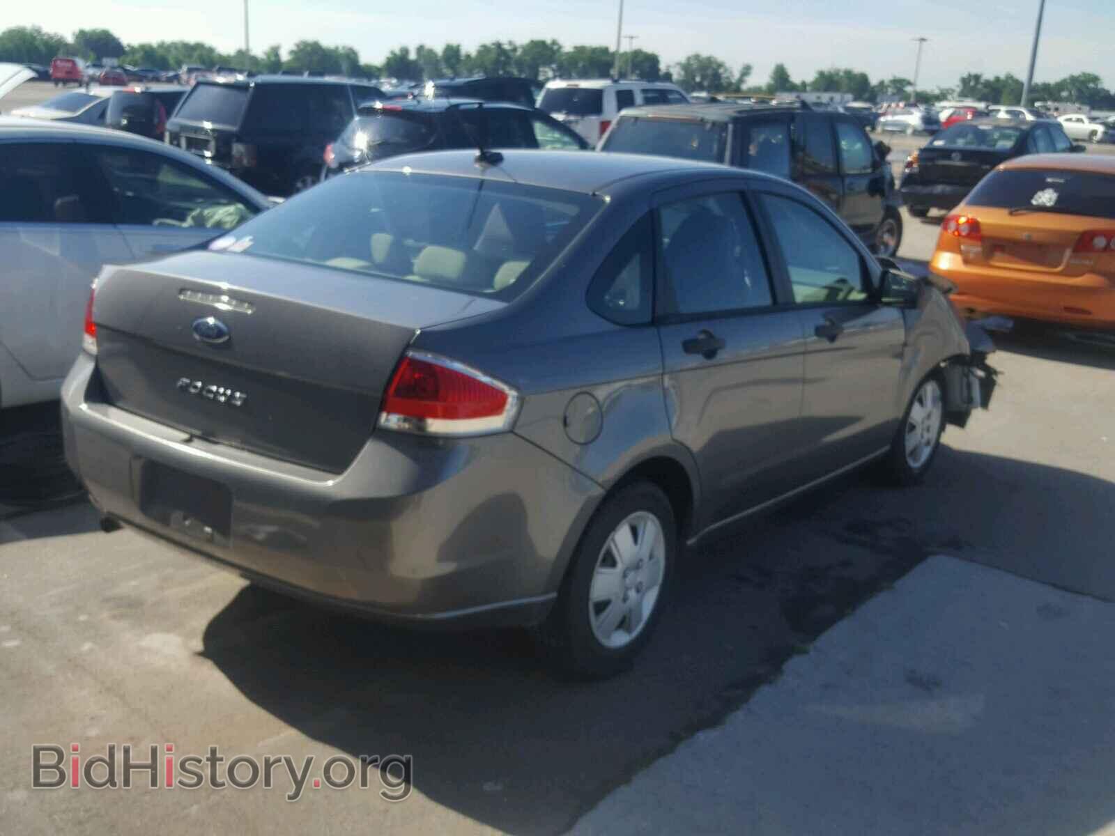 2010 FORD FOCUS - VIN: 1FAHP3EN2AW107494 - Photo 4