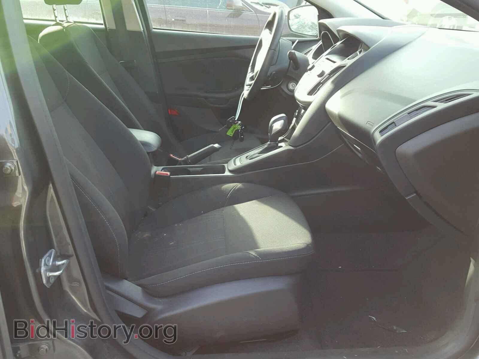 2016 FORD FOCUS - VIN: 1FADP3F2XGL357420 - Photo 5