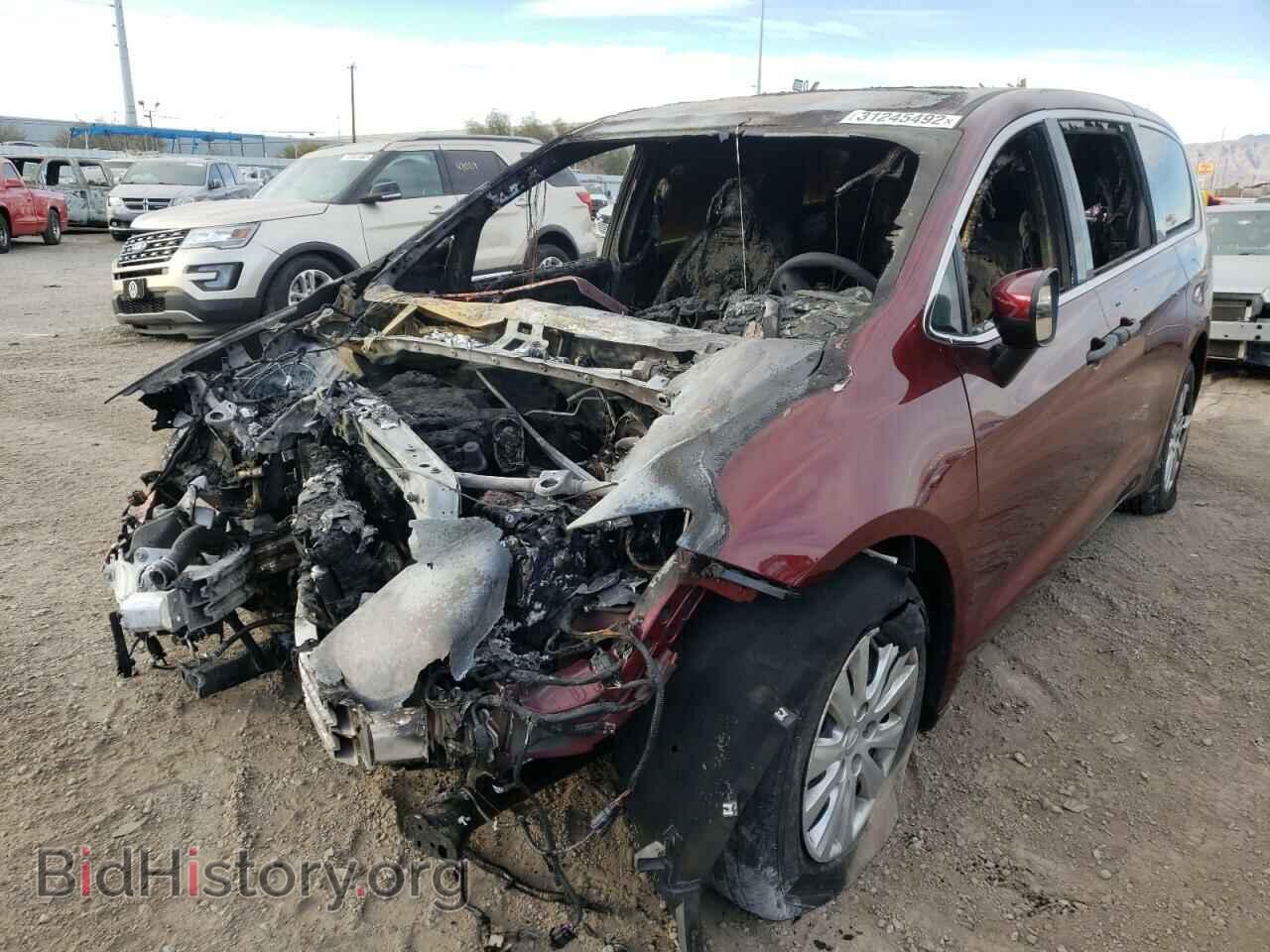 2018 CHRYSLER PACIFICA - VIN: 2C4RC1AG3JR334305 - Photo 2