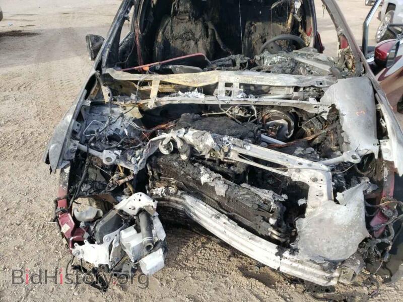 2018 Chrysler PACIFICA (VIN 2C4RC1AG3JR334305) — photo 7 of 10