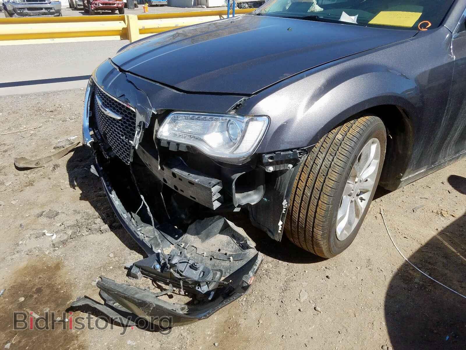 2015 CHRYSLER 300 - VIN: 2C3CCAKG0FH736434 - Фото 9