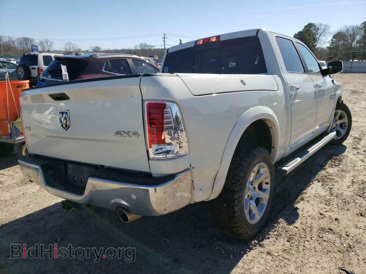 2018 RAM 1500 - VIN: 1C6RR7NM3JS247916 - Фото 4