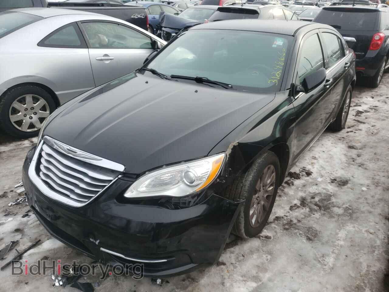 2012 CHRYSLER 200 - VIN: 1C3CCBAB3CN138952 - Фото 2