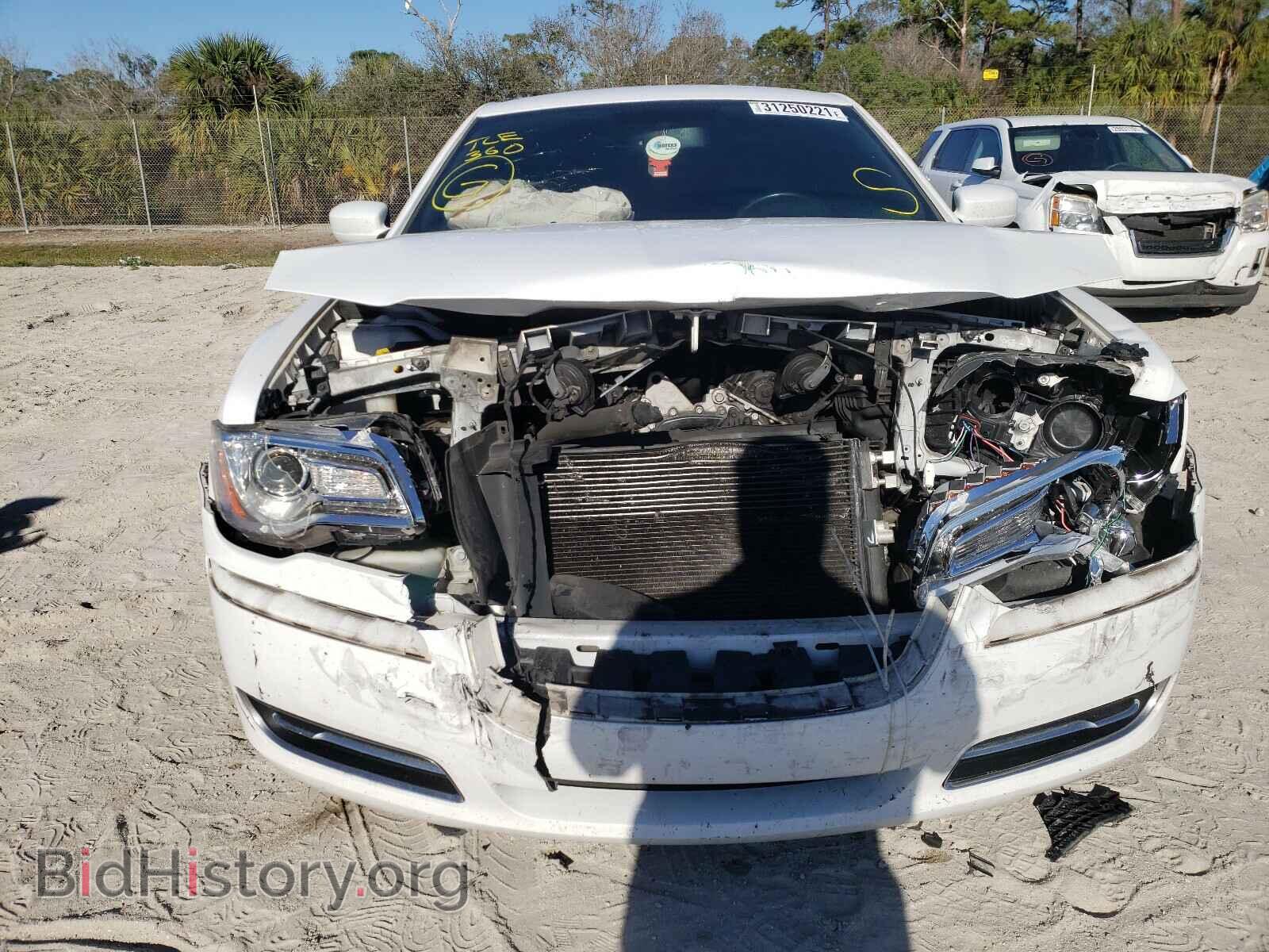 2013 CHRYSLER 300 - VIN: 2C3CCAAG8DH527702 - Фото 9