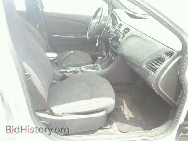 2012 CHRYSLER 200 - VIN: 1C3CCBAB9CN317500 - Фото 5