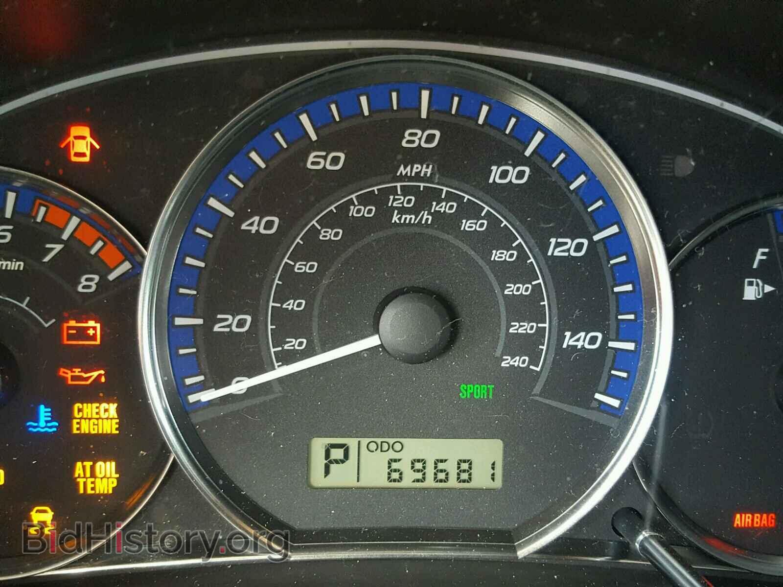2011 SUBARU FORESTER - VIN: JF2SHADC8BH739005 - Фото 8