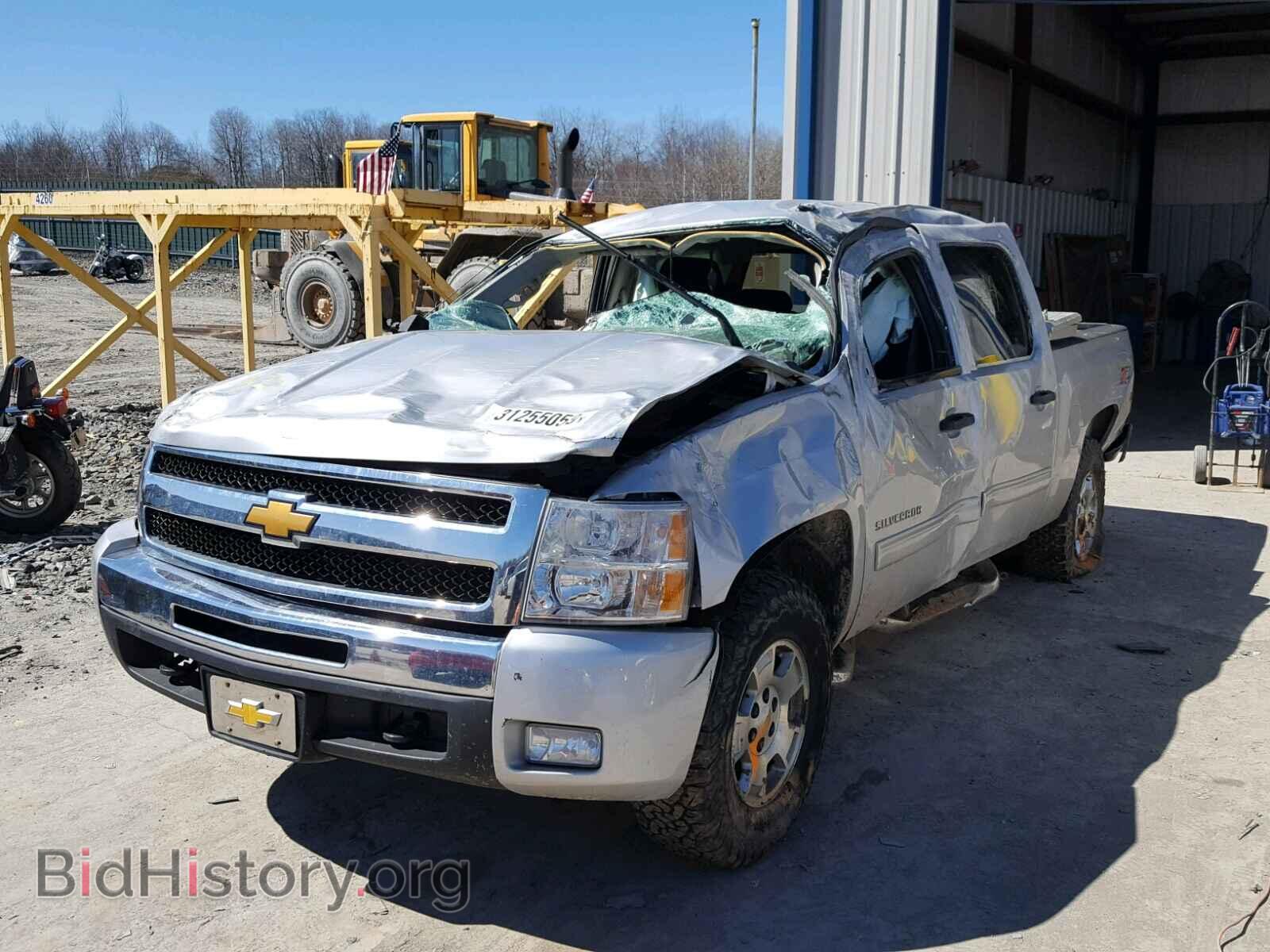 2011 CHEVROLET SILVERADO - VIN: 3GCPKSE30BG379037 - Фото 2