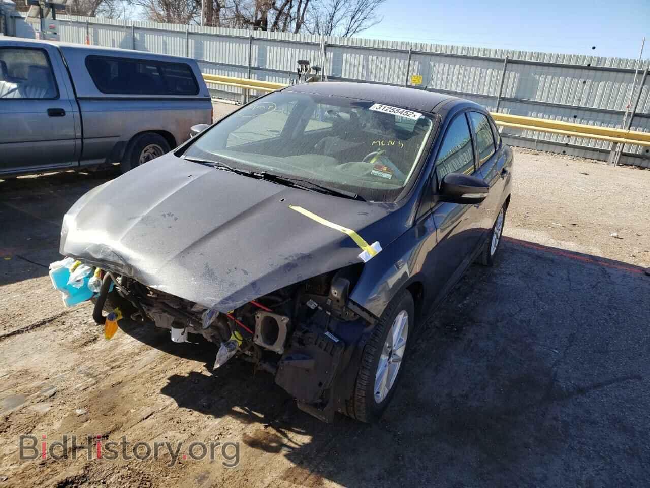 2016 FORD FOCUS - VIN: 1FADP3F21GL355555 - Фото 2