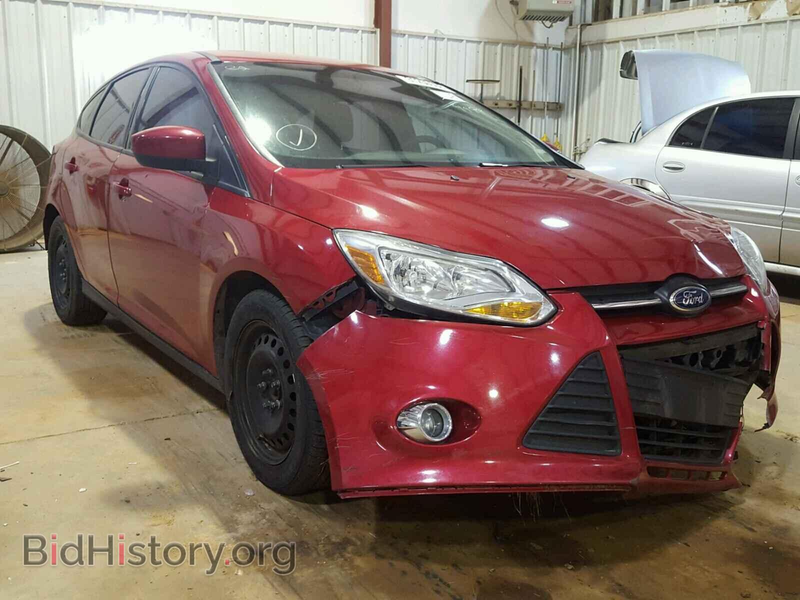 Photo 1FAHP3K28CL314499 - FORD FOCUS 2012