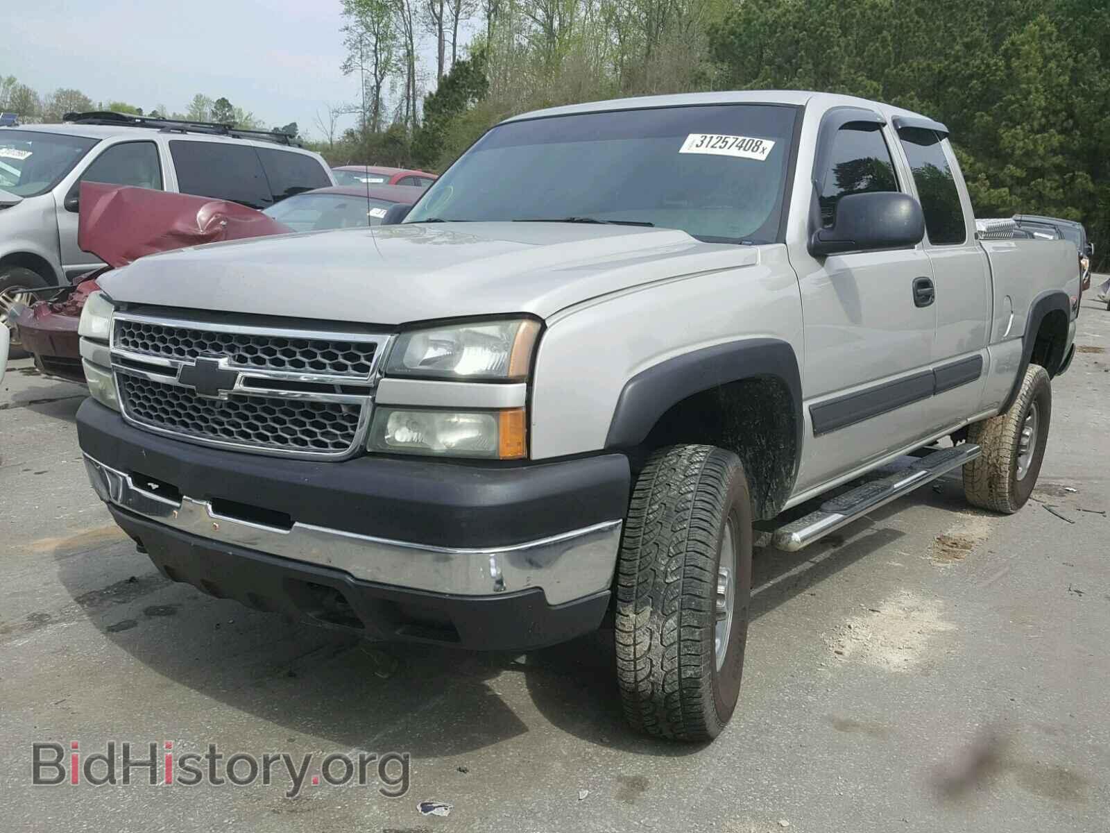 2005 CHEVROLET SILVERADO - VIN: 1GCHK29UX5E147290 - Фото 2