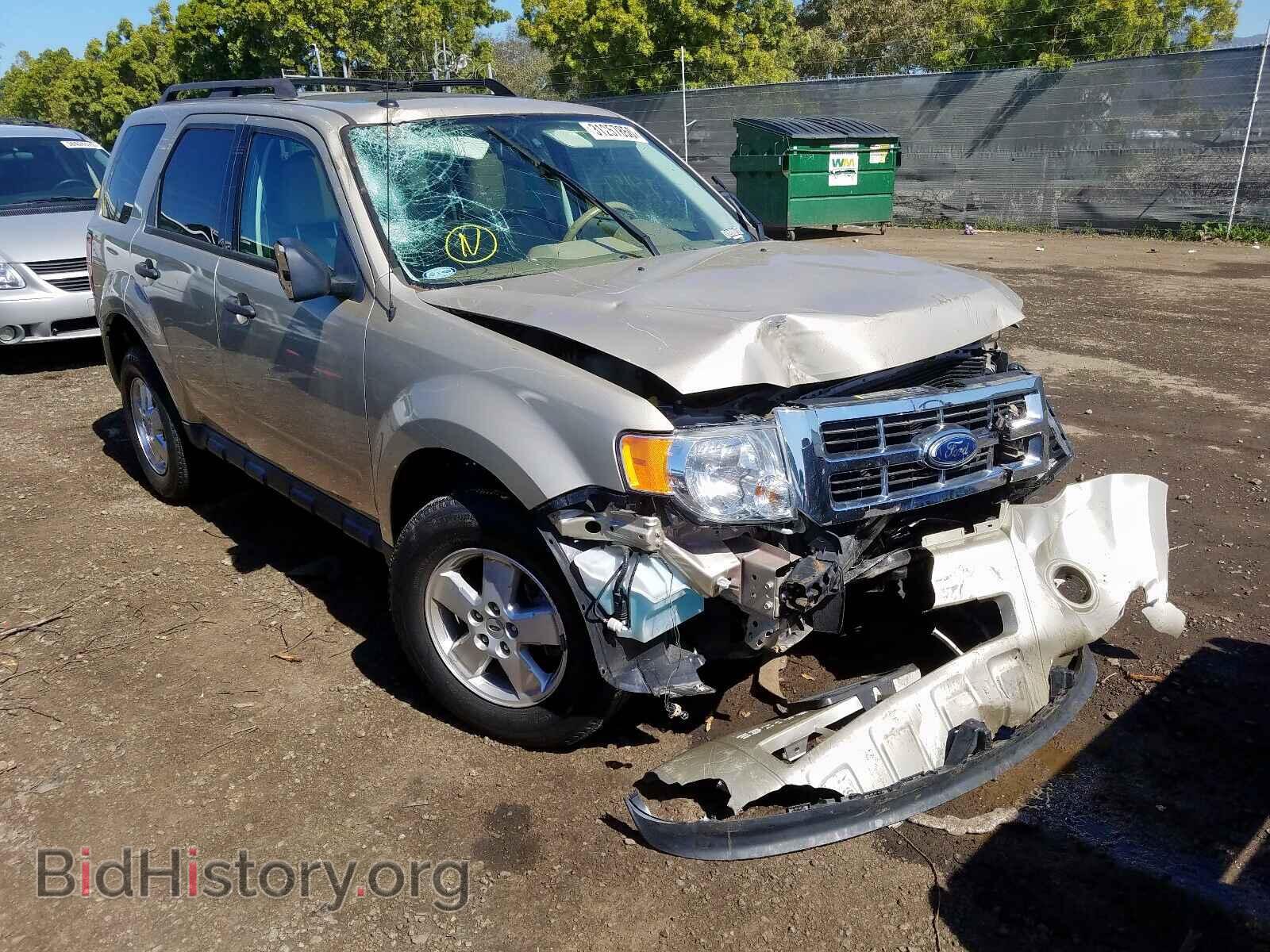 Фотография 1FMCU0D76BKA92937 - FORD ESCAPE 2011
