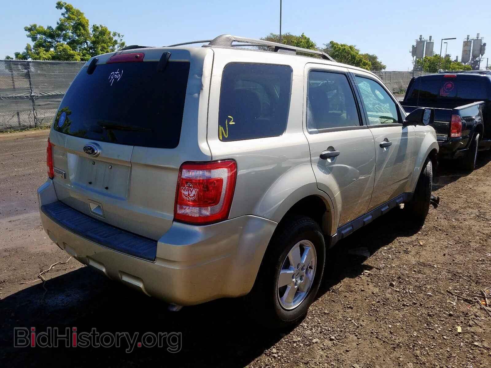 2011 FORD ESCAPE - VIN: 1FMCU0D76BKA92937 - Фото 4