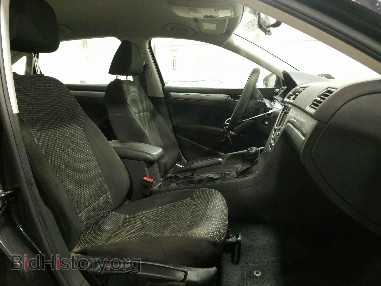 2017 VOLKSWAGEN PASSAT - VIN: 1VWAT7A35HC065799 - Фото 5