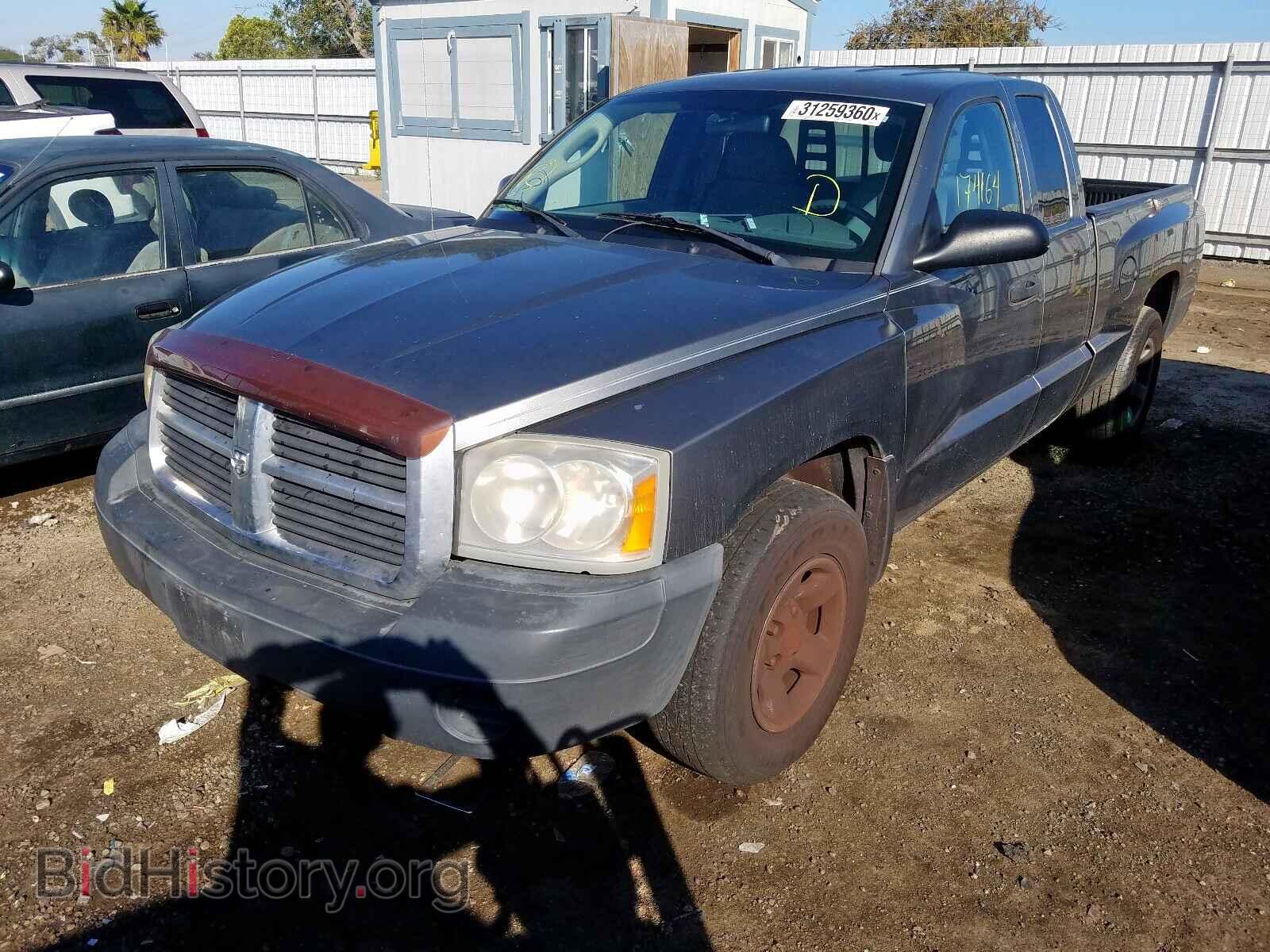 2005 DODGE DAKOTA - VIN: 1D7HE22K65S109059 - Фото 2