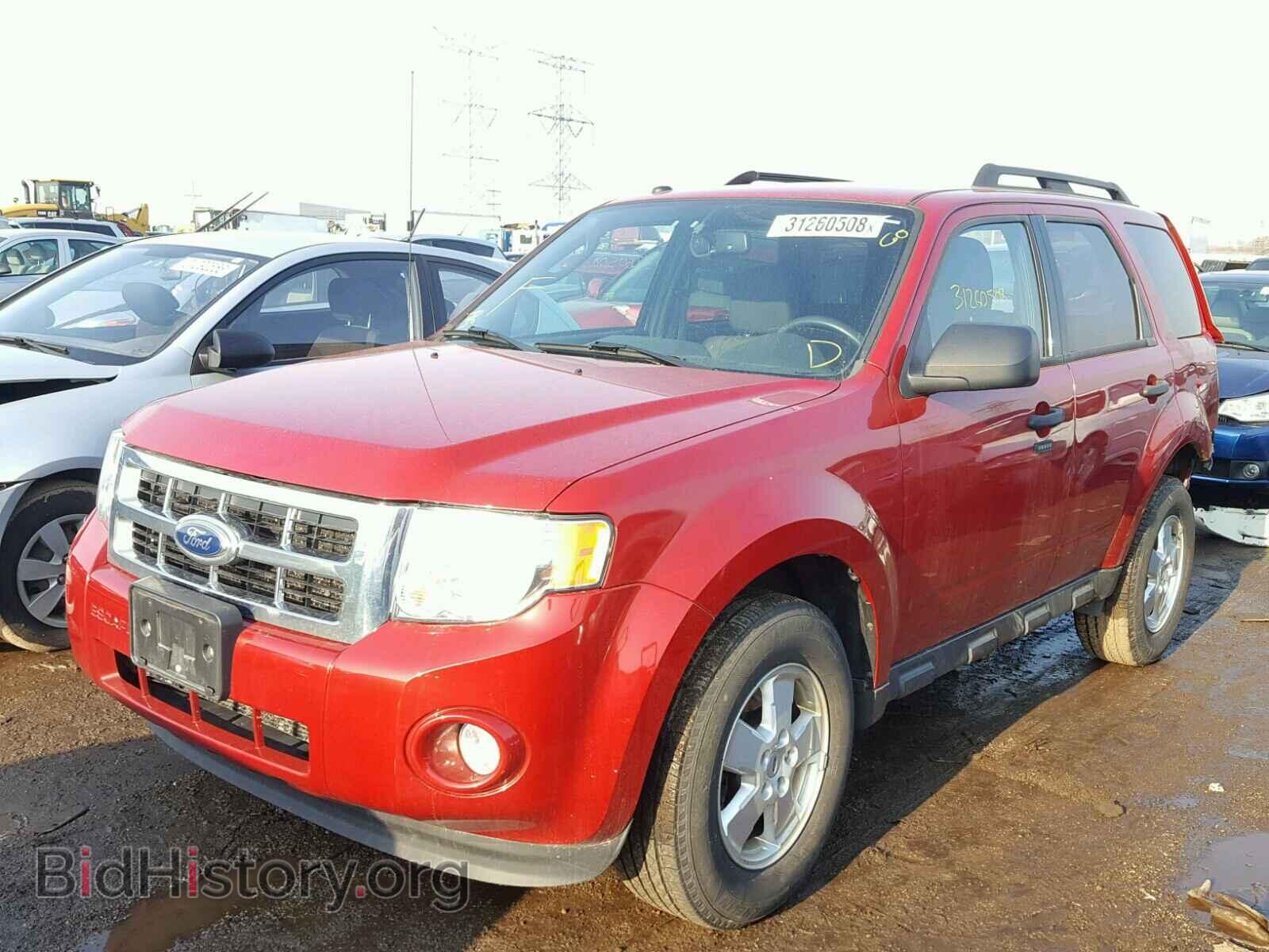 2011 FORD ESCAPE - VIN: 1FMCU0D75BKB11025 - Photo 2