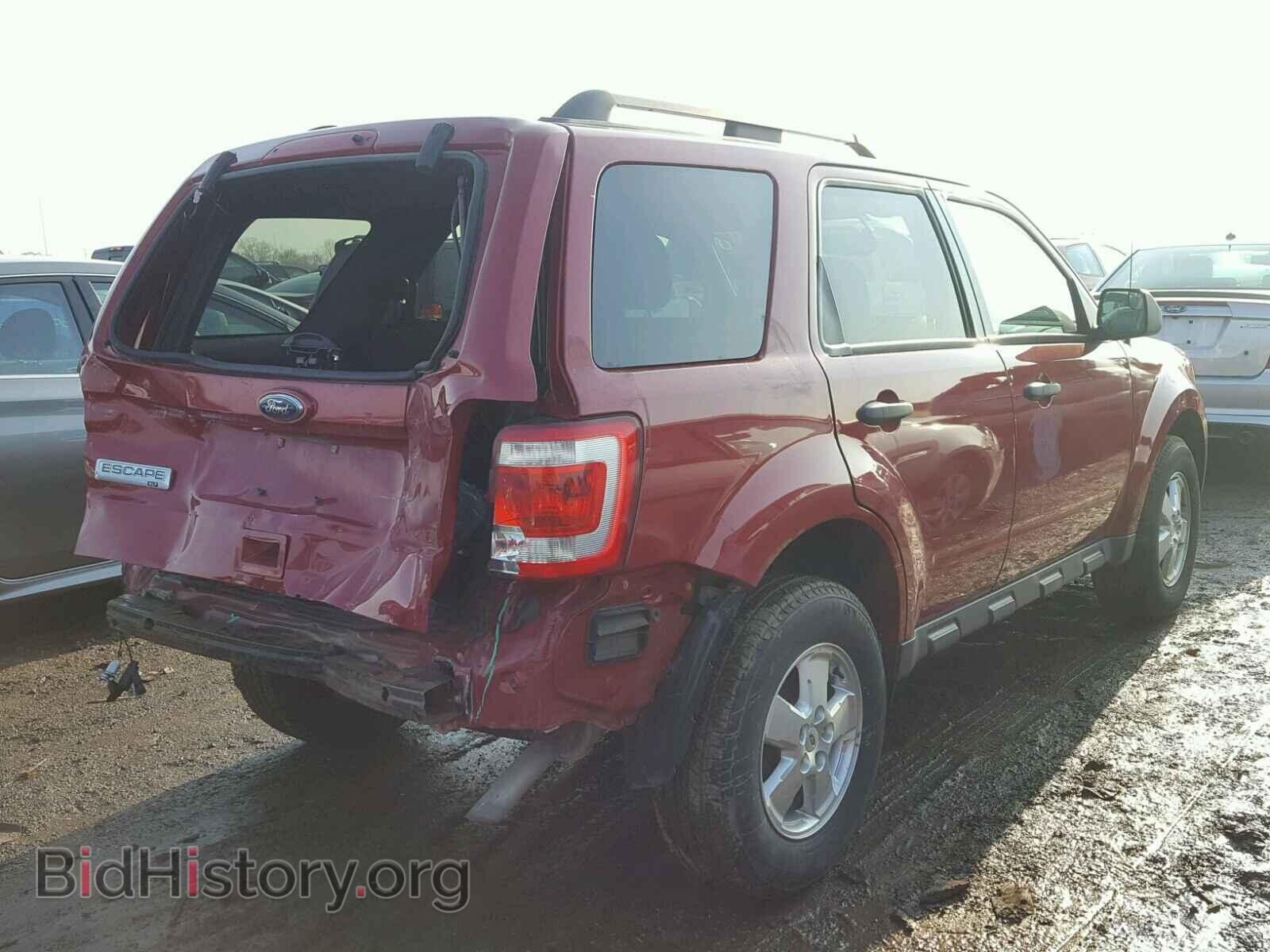 2011 FORD ESCAPE - VIN: 1FMCU0D75BKB11025 - Photo 4