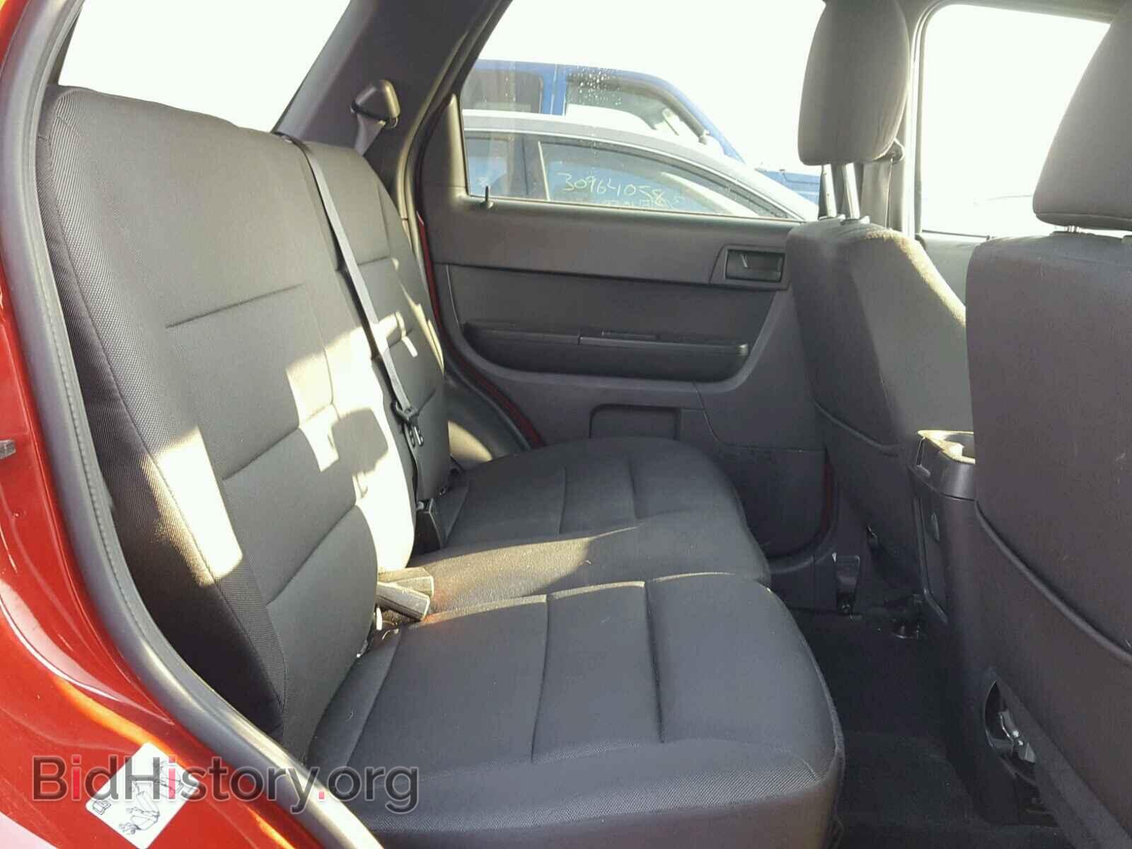 2011 FORD ESCAPE - VIN: 1FMCU0D75BKB11025 - Photo 6