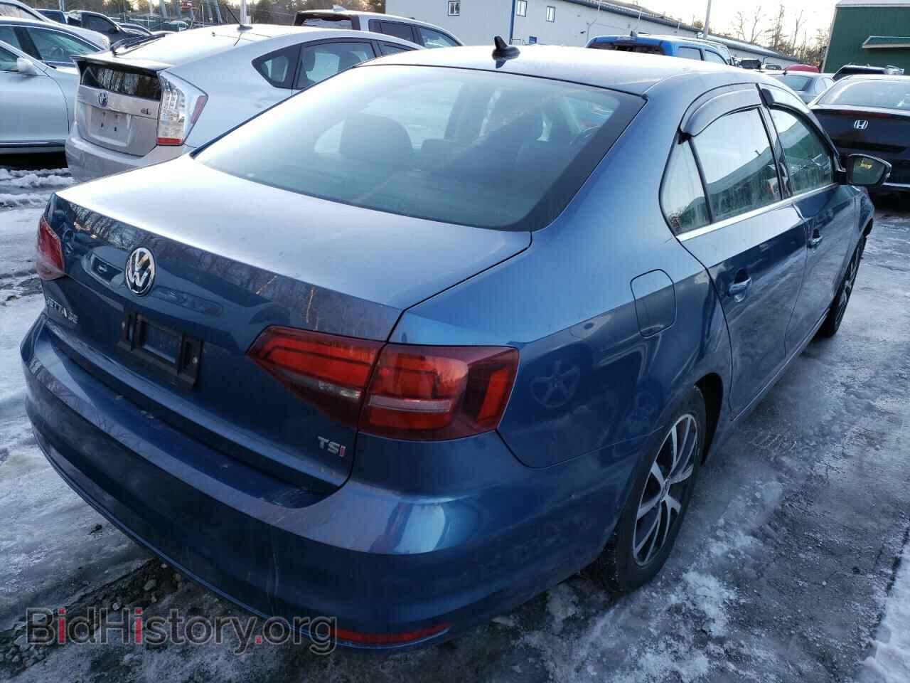 2017 VOLKSWAGEN JETTA - VIN: 3VWDB7AJ5HM292052 - Фото 4