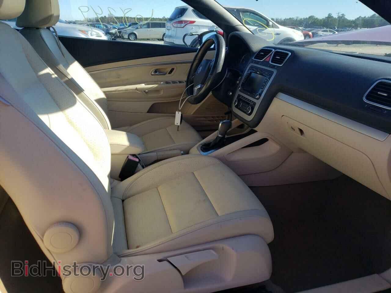 2012 VOLKSWAGEN EOS - VIN: WVWBW7AH3CV017712 - Photo 5