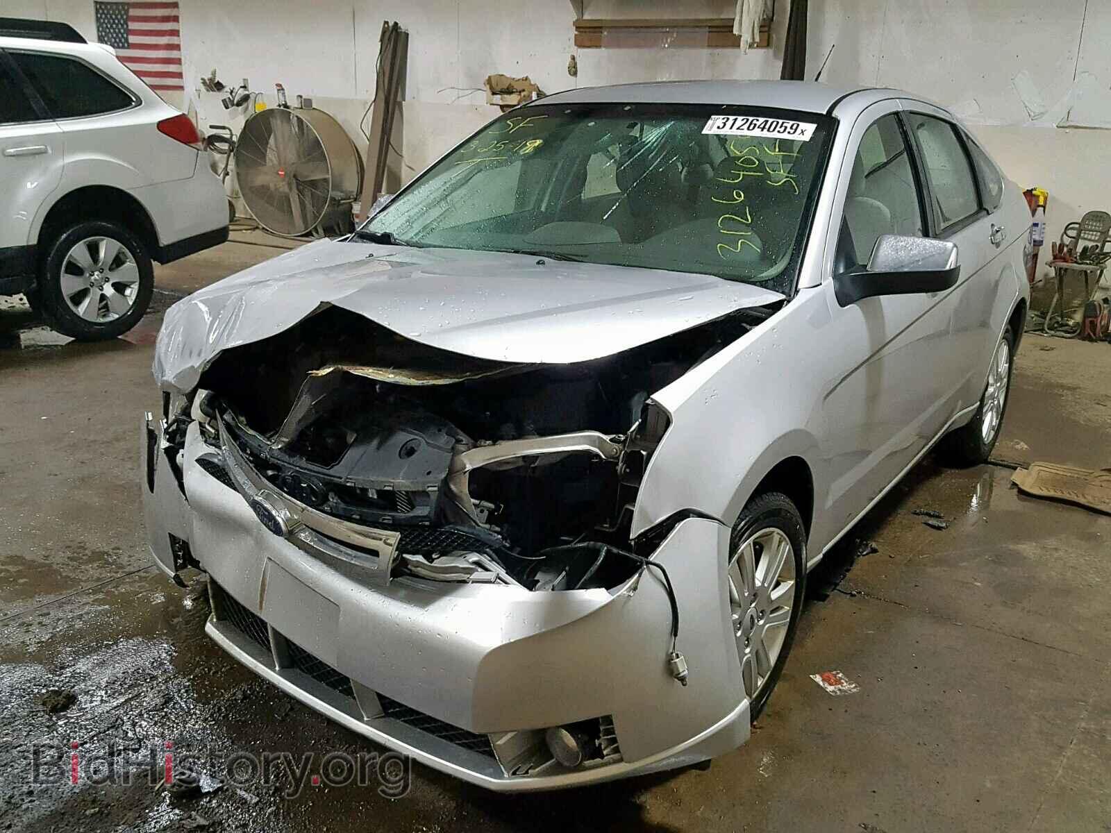 2010 FORD FOCUS - VIN: 1FAHP3HN9AW256738 - Фото 2