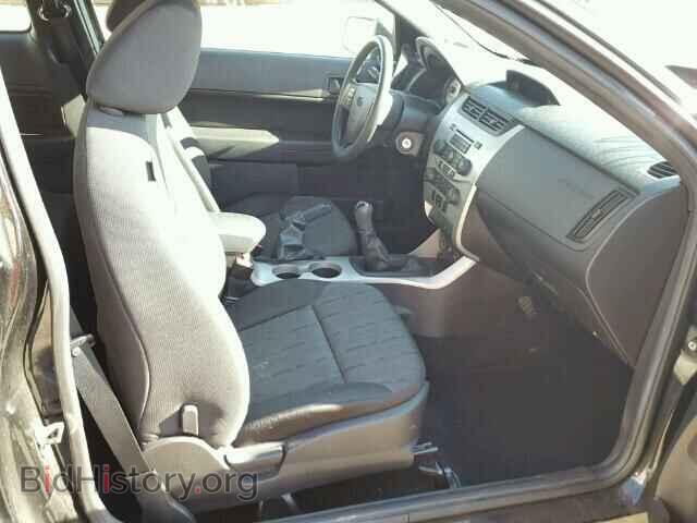 2010 FORD FOCUS - VIN: 1FAHP3CN8AW176242 - Photo 5