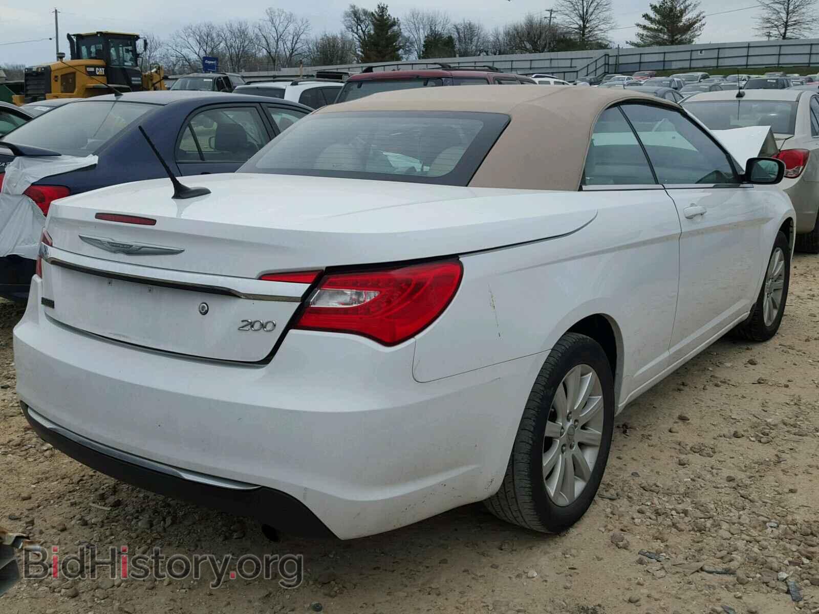 2013 CHRYSLER 200 - VIN: 1C3BCBEB7DN511594 - Photo 4