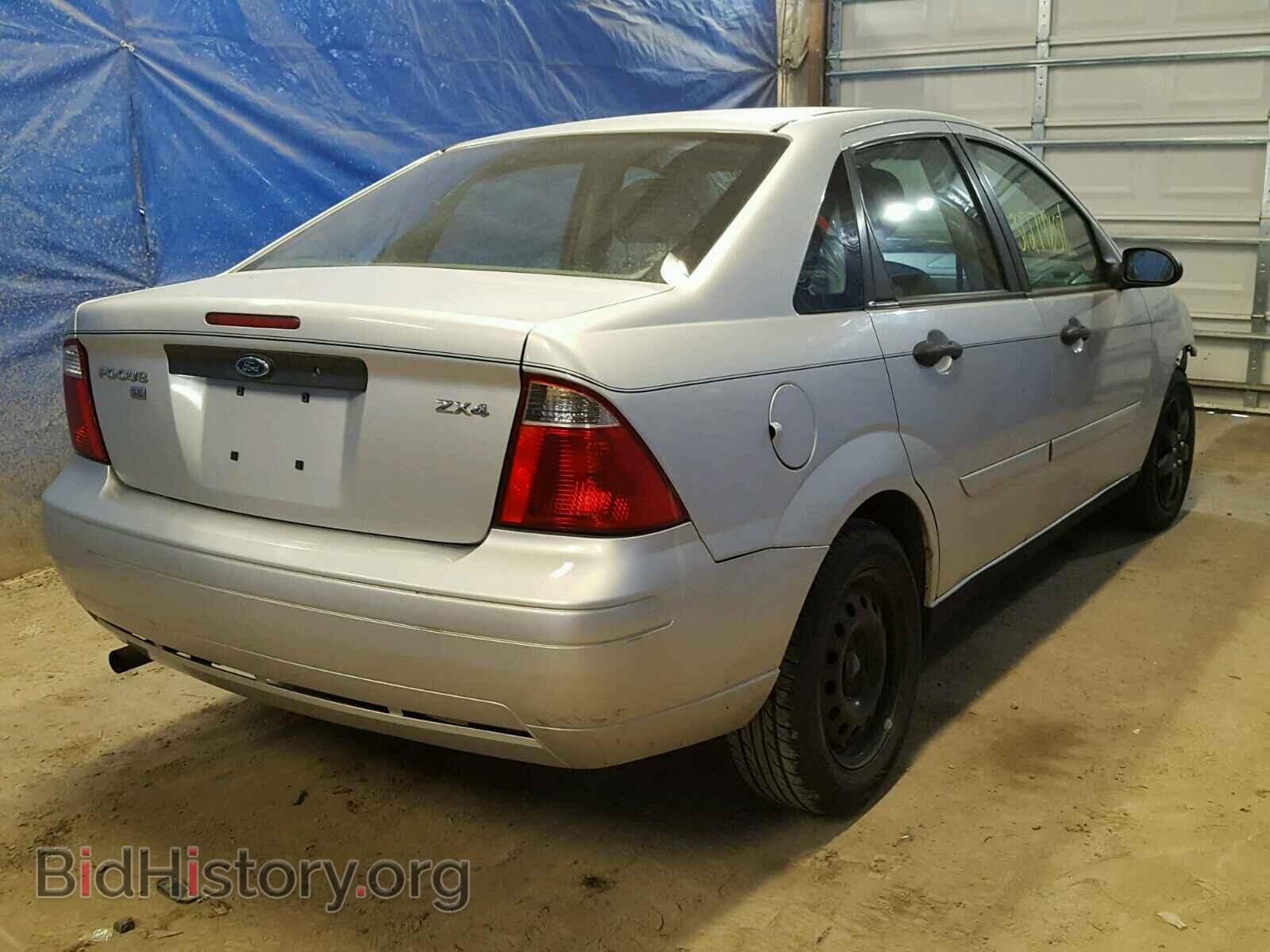 2005 FORD FOCUS - VIN: 1FAFP34N35W256236 - Фото 4