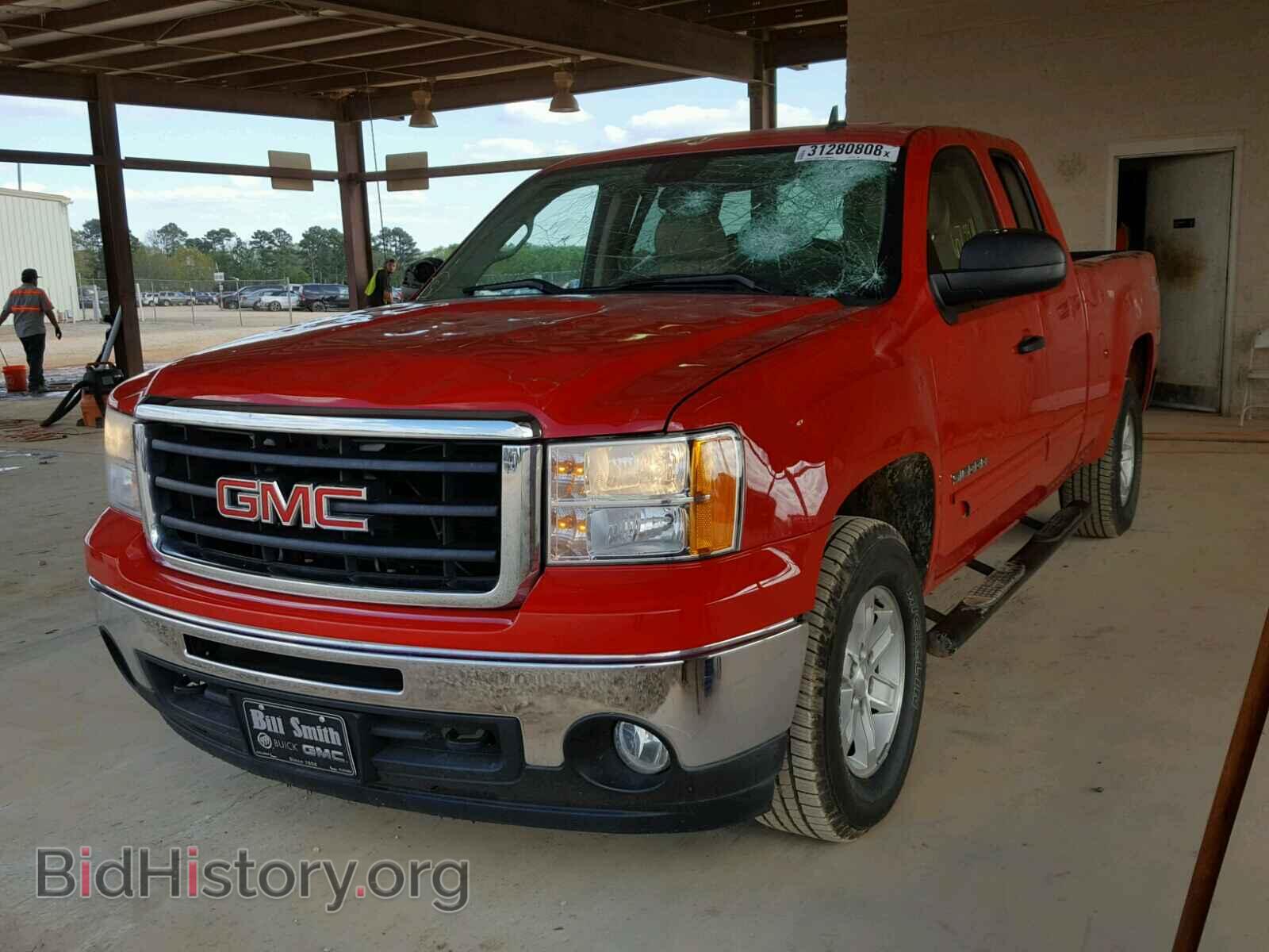 2010 GMC SIERRA K15 - VIN: 1GTSKVE3XAZ178112 - Фото 2