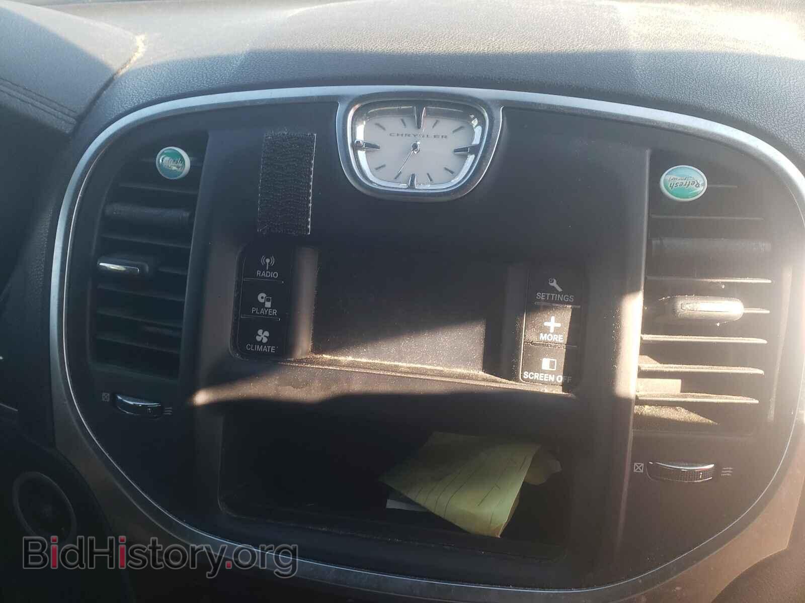 2012 CHRYSLER 300 - VIN: 2C3CCAAG2CH114043 - Фото 9