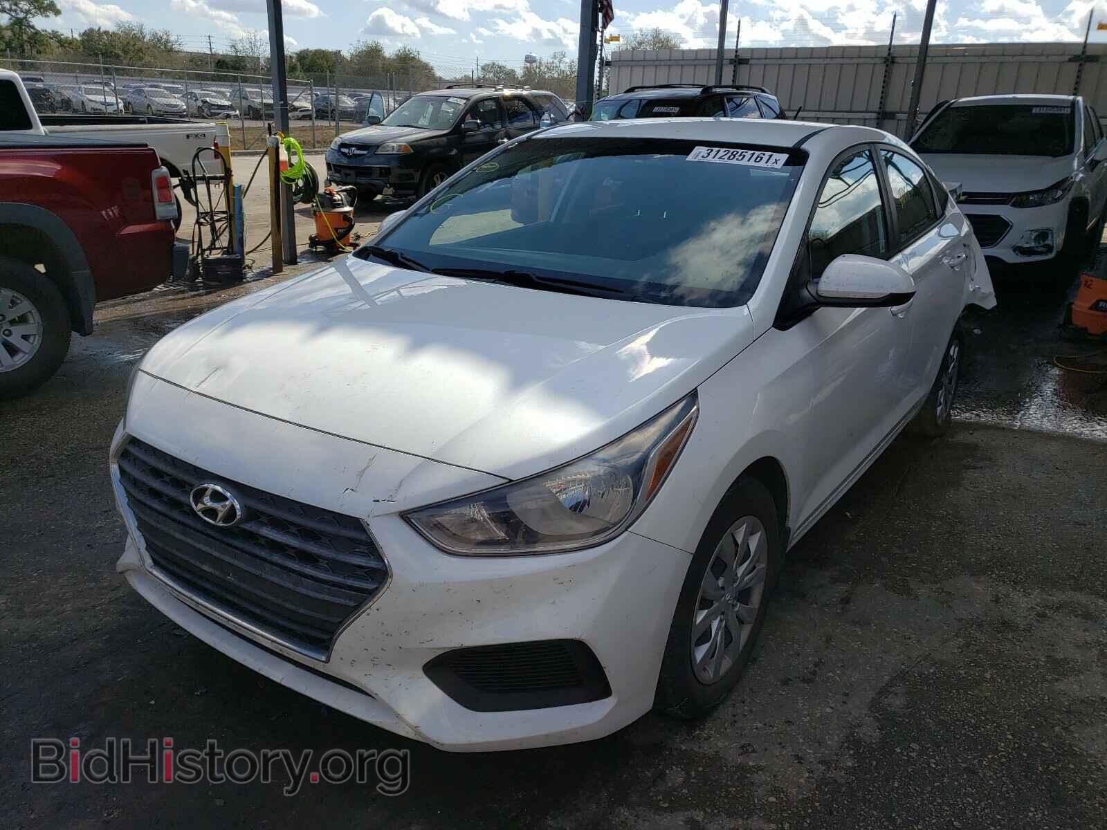 2018 HYUNDAI ACCENT - VIN: 3KPC24A3XJE018179 - Фото 2