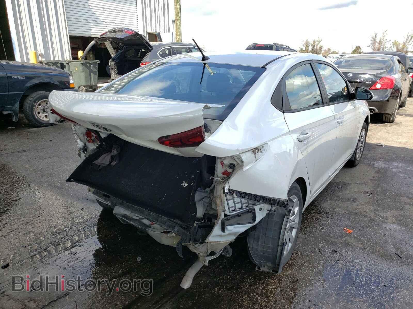 2018 HYUNDAI ACCENT - VIN: 3KPC24A3XJE018179 - Фото 4