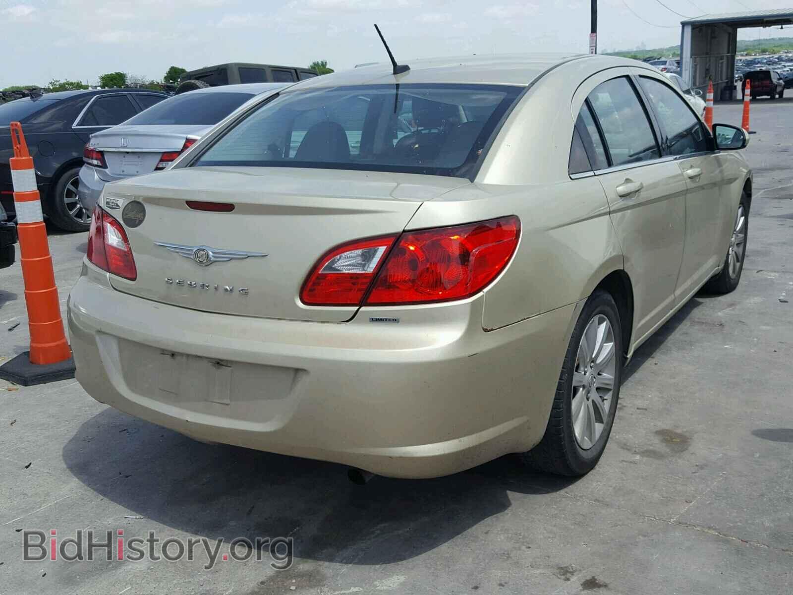 2010 CHRYSLER SEBRING - VIN: 1C3CC5FB5AN212718 - Фото 4