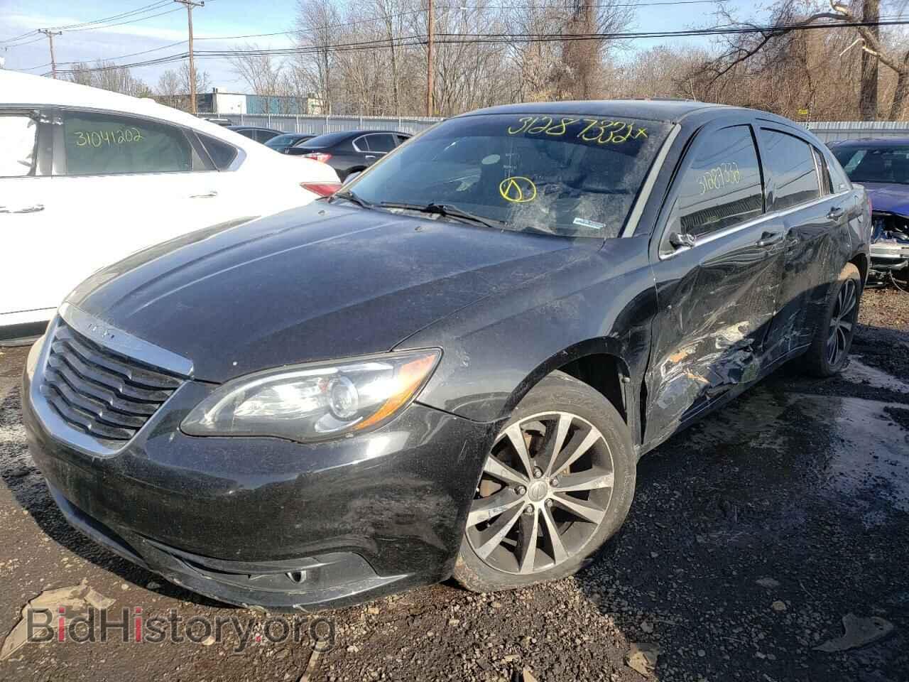 2012 CHRYSLER 200 - VIN: 1C3CCBHG2CN210712 - Фото 2