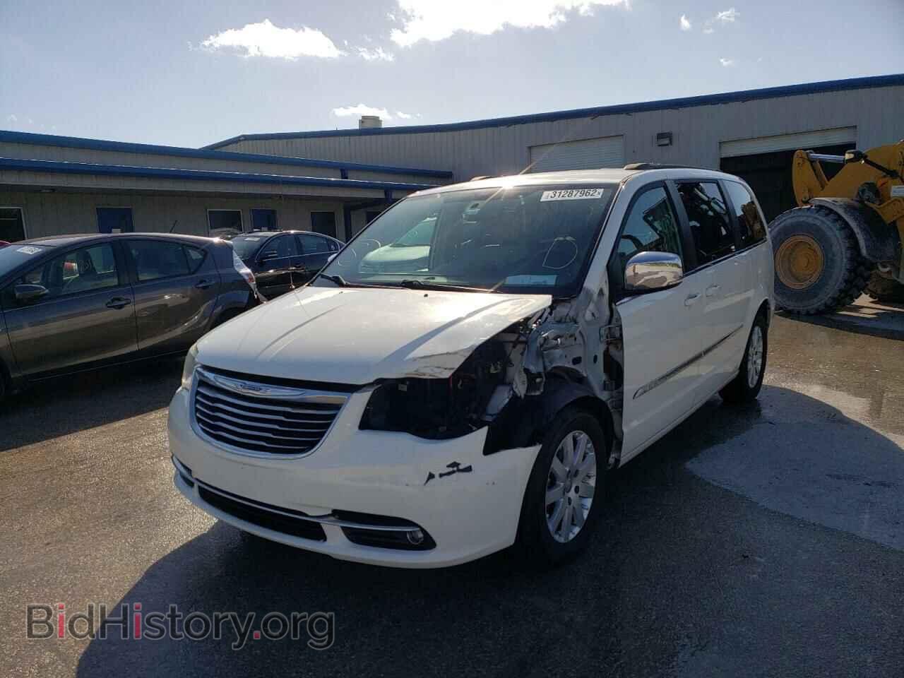 2011 CHRYSLER MINIVAN - VIN: 2A4RR8DG2BR798619 - Фото 2
