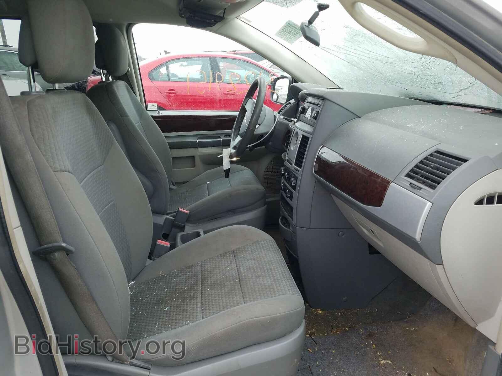 2010 CHRYSLER MINIVAN - VIN: 2A4RR5D18AR450753 - Фото 5