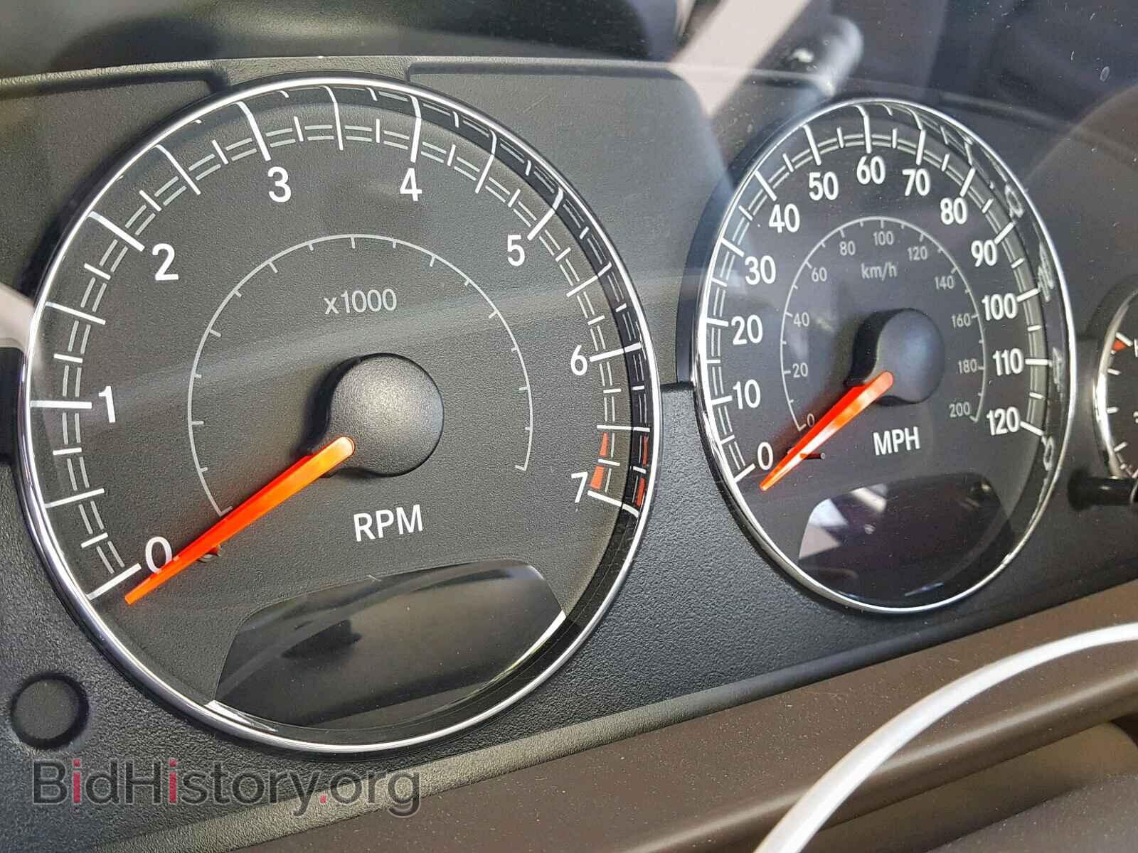 2004 CHRYSLER SEBRING - VIN: 1C3EL56R14N300076 - Фото 8