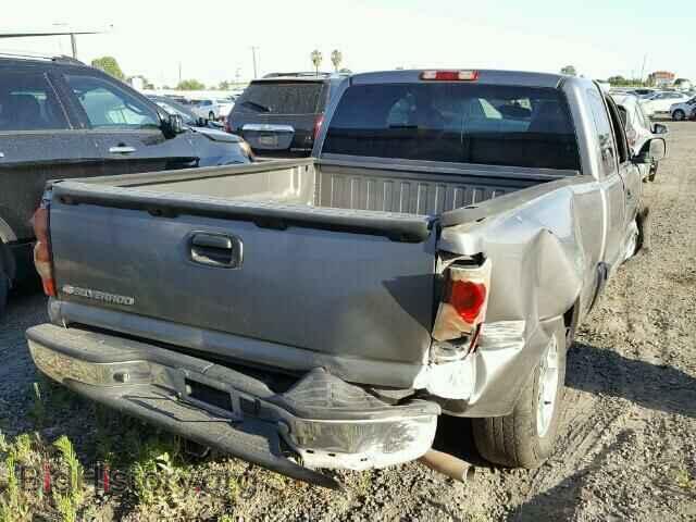 2006 CHEVROLET SILVERADO - VIN: 1GCEC19V56Z157223 - Фото 4