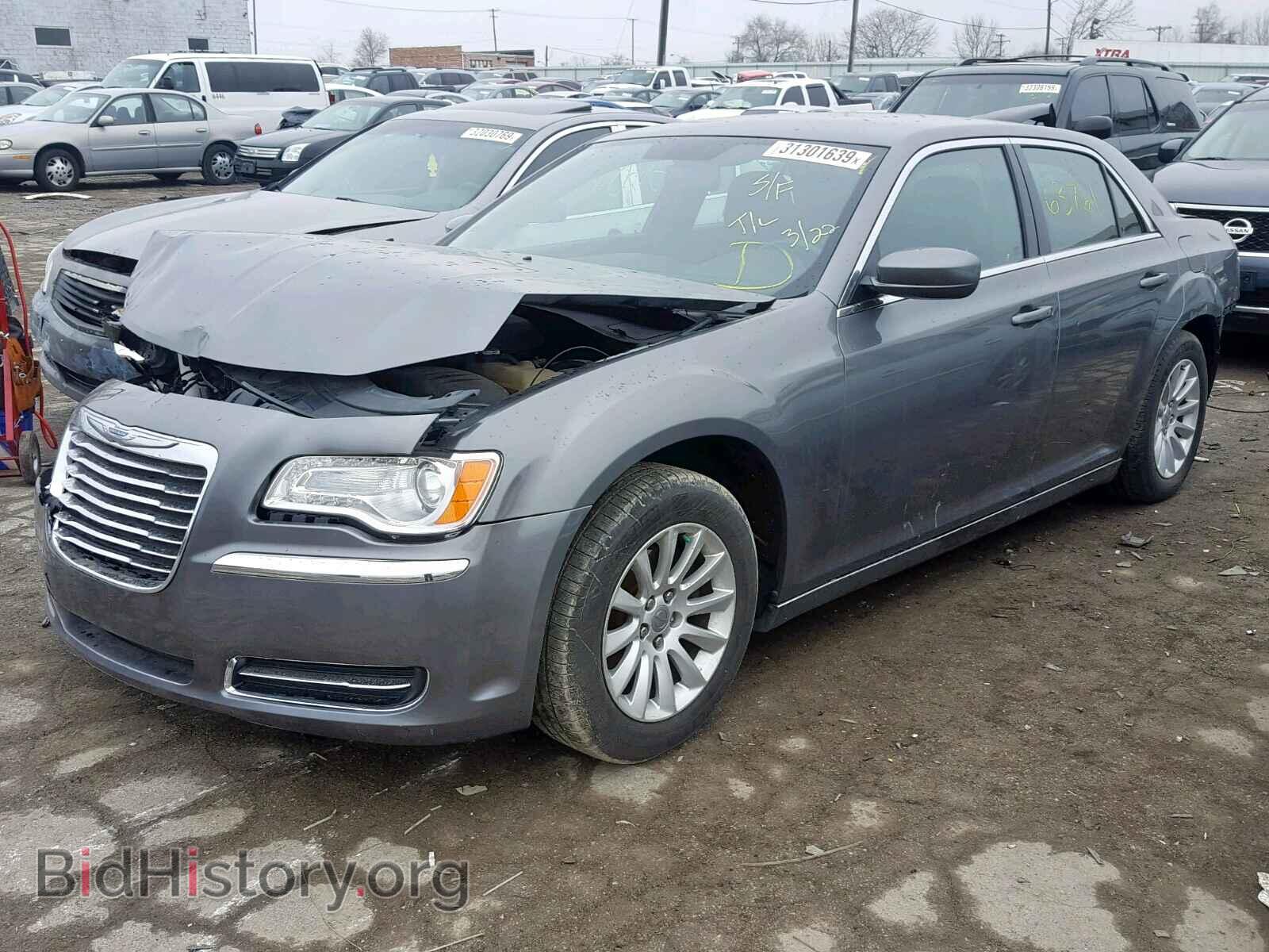 2012 CHRYSLER 300 - VIN: 2C3CCAAG2CH193200 - Фото 2
