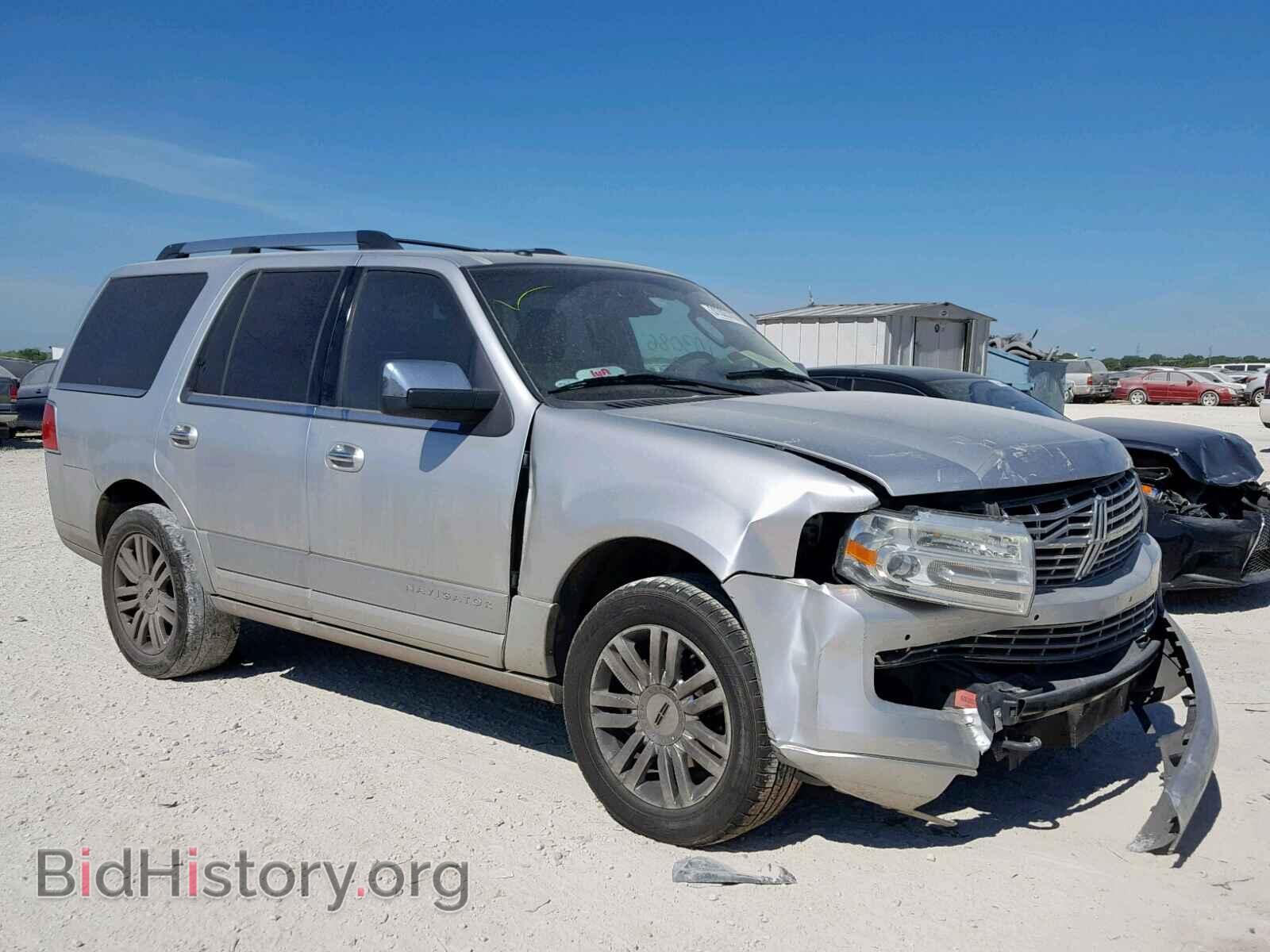 Photo 5LMJJ2J55AEJ11292 - LINCOLN NAVIGATOR 2010