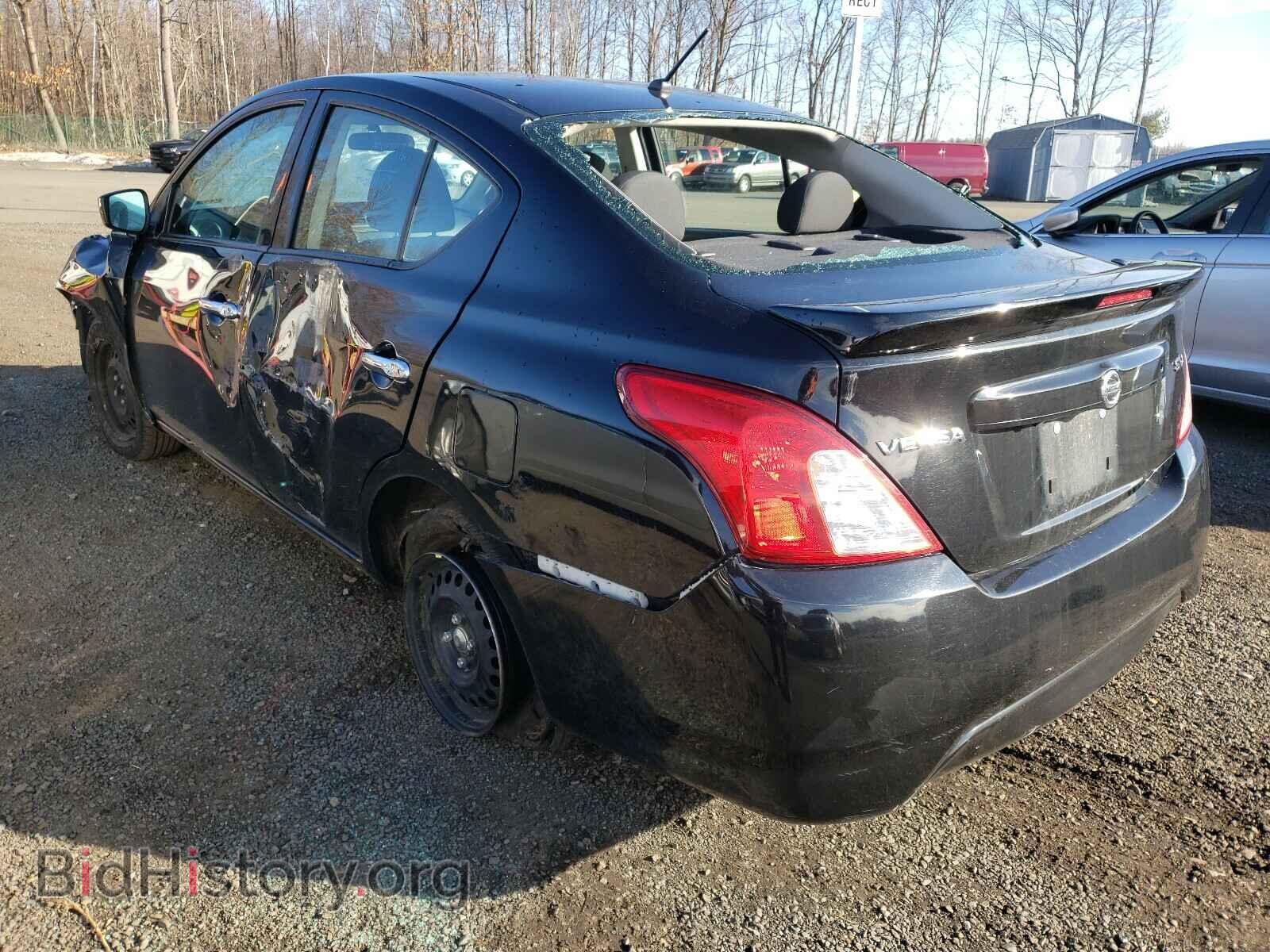 2018 NISSAN VERSA - VIN: 3N1CN7AP7JL879099 - Фото 3