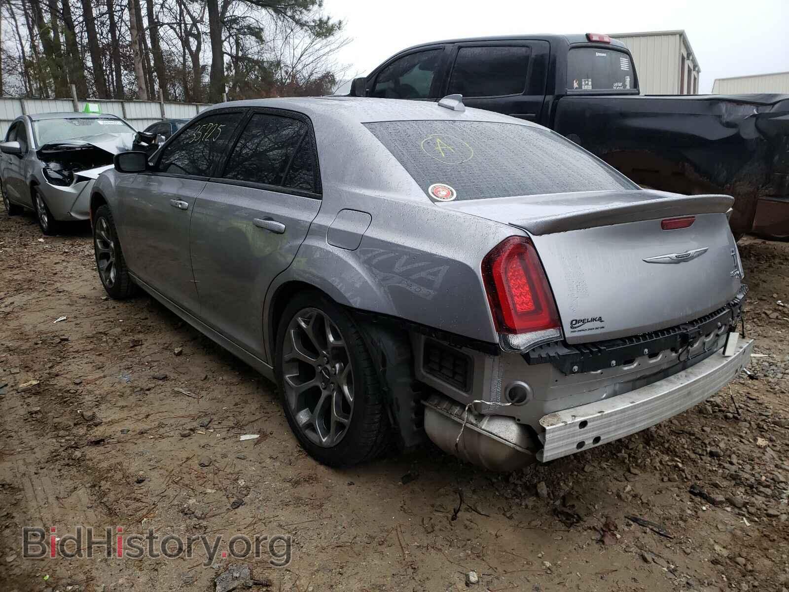 2018 CHRYSLER 300 - VIN: 2C3CCABG3JH266697 - Фото 3